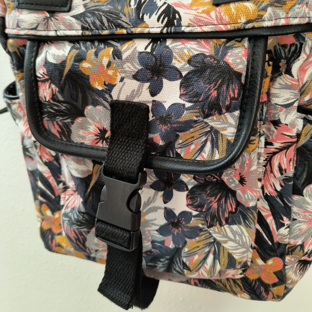 Wild fable backpack/purse - Picture 3 of 11